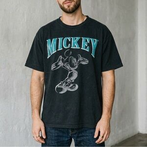 VTG Y2K Disney Mickey Mouse Graphic tee